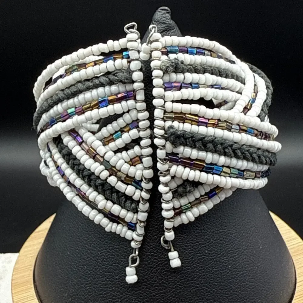 Artisan‎ Bracelet 6